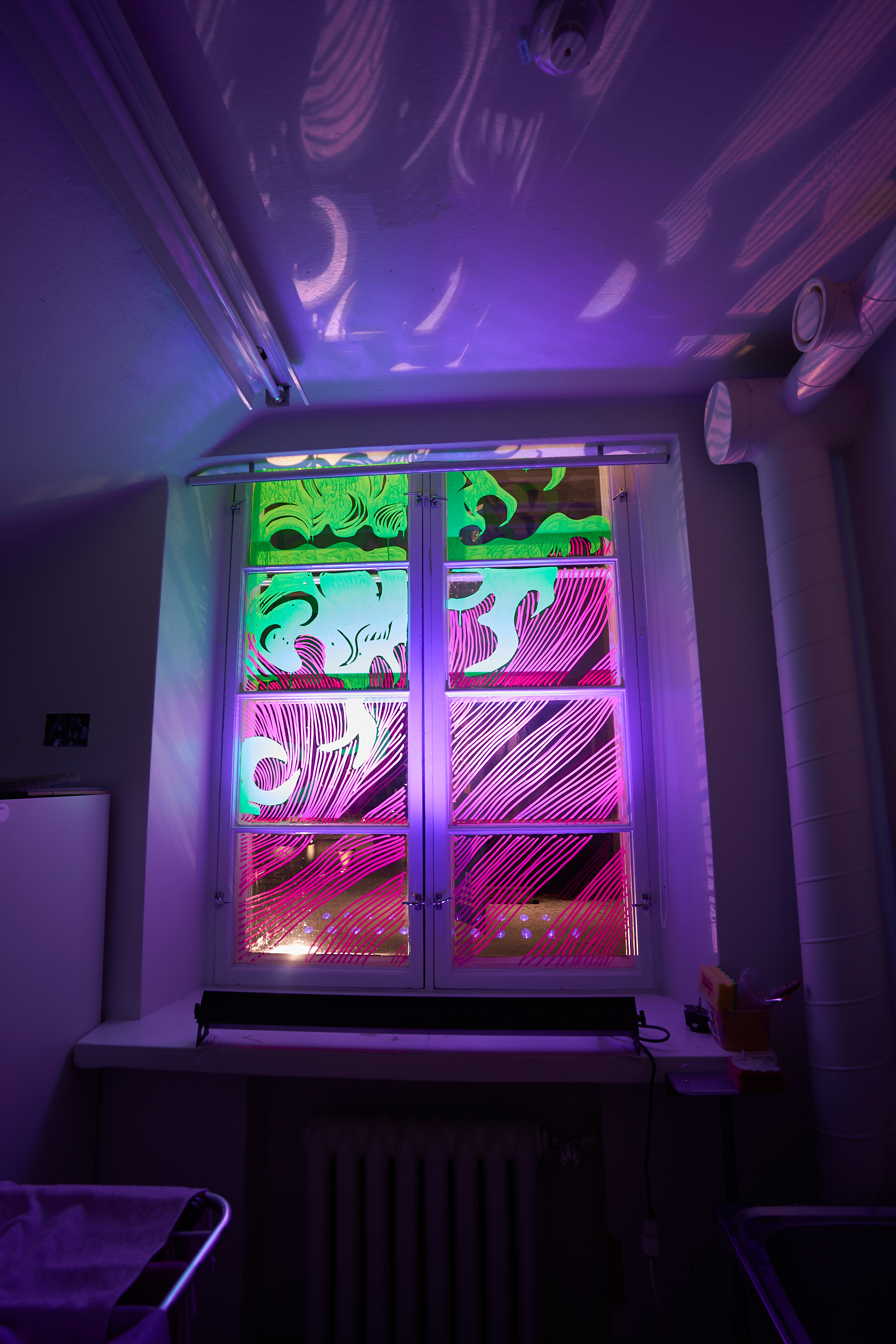 UV -window painting kuvaaja: Janne Parviainen